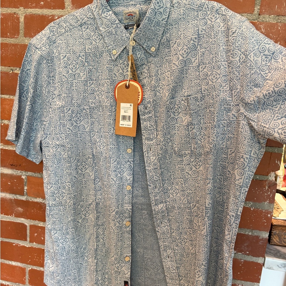 Faherty Stretch Playa Men’s Button Down Shirt - Island Tropical - New with Tags